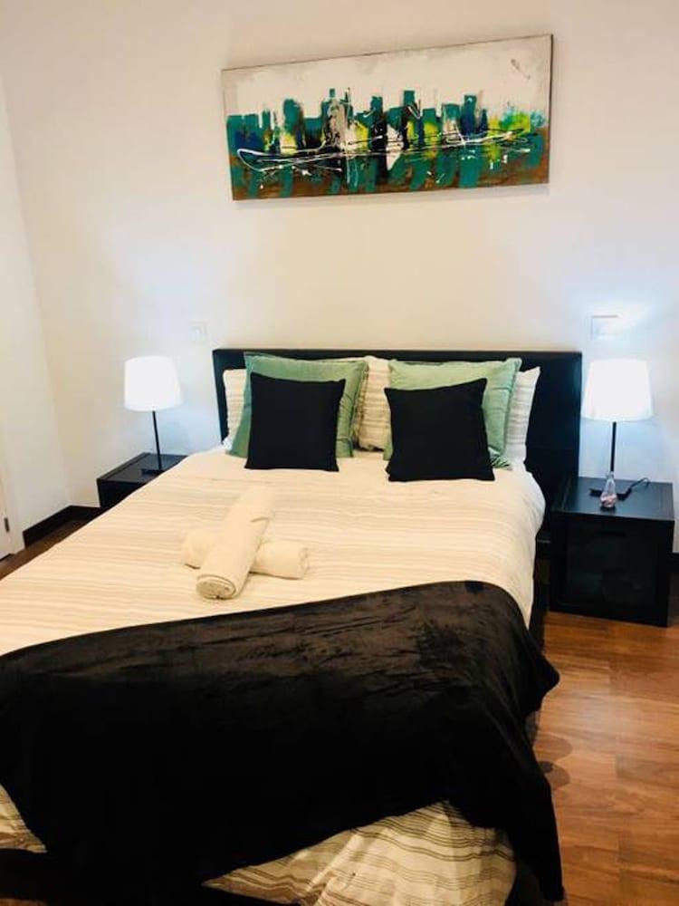 A And Z Juan De Mena (Adults Only) Hotel Madrid Luaran gambar